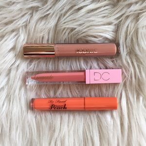 Luxury lip gloss bundle!